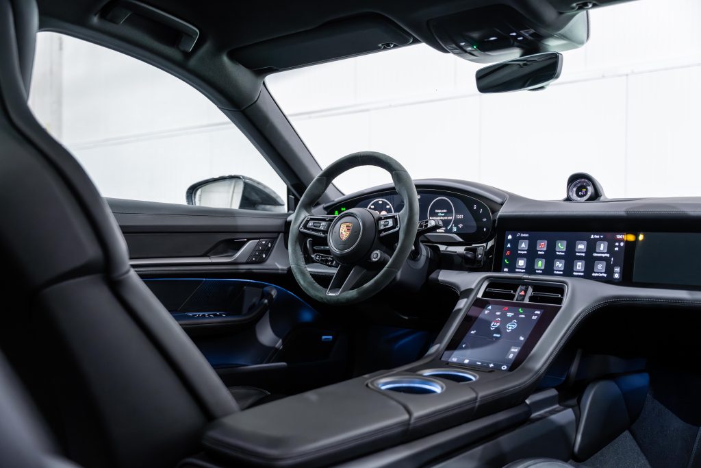 DSC02426-Enhanced-NR