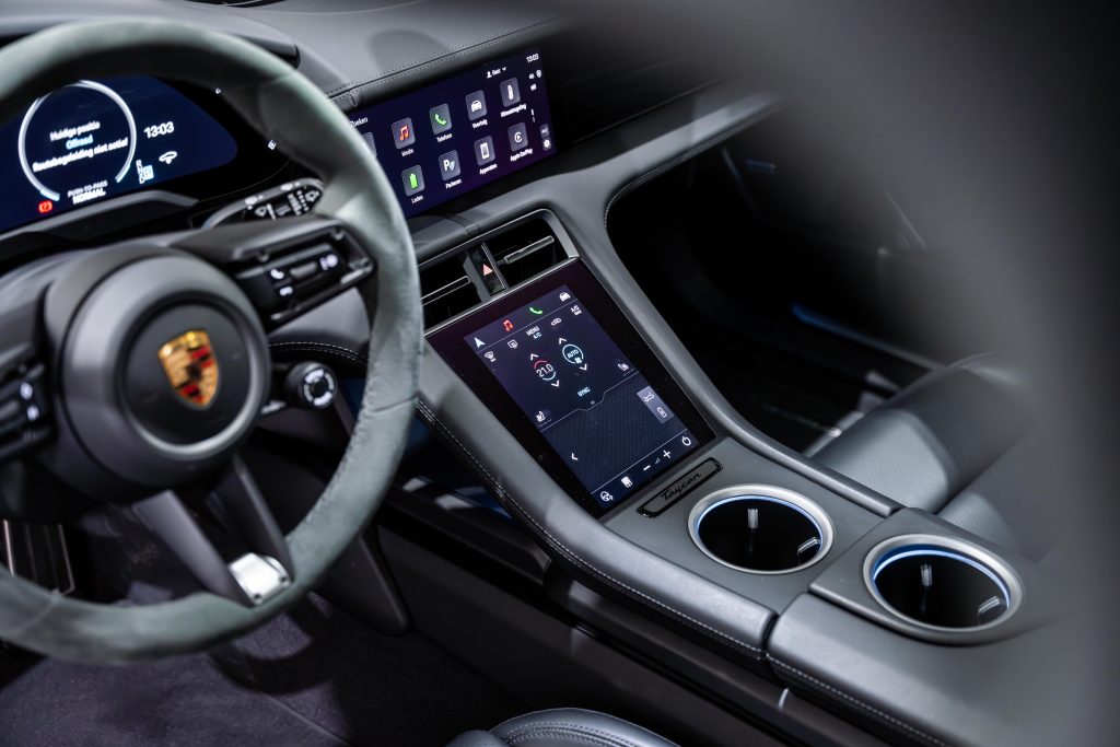 DSC02447-Enhanced-NR