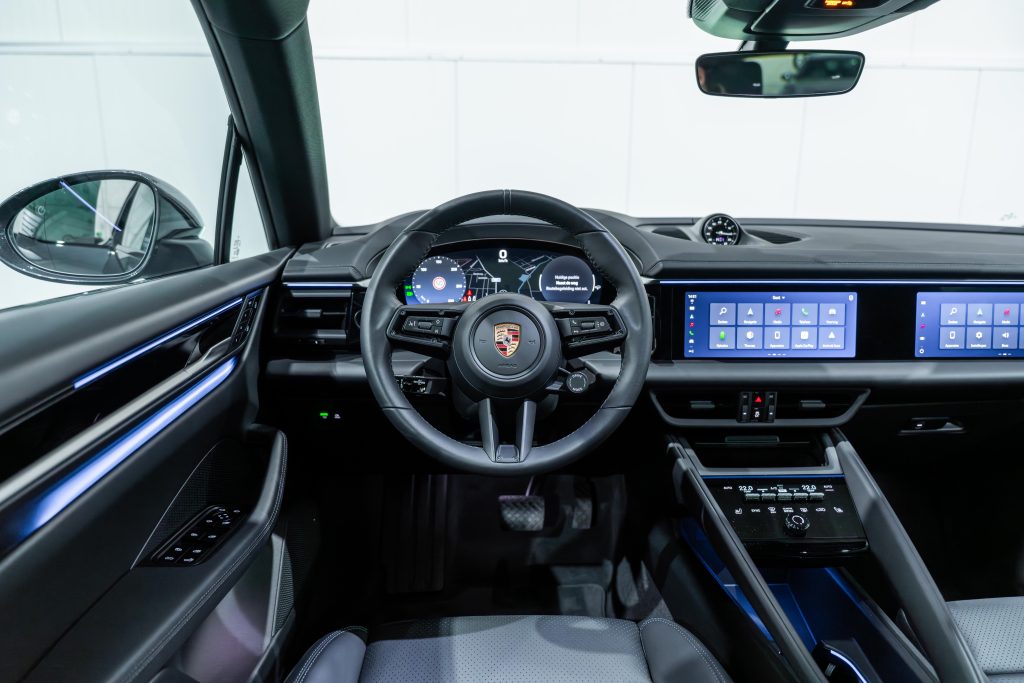 DSC03042-Enhanced-NR