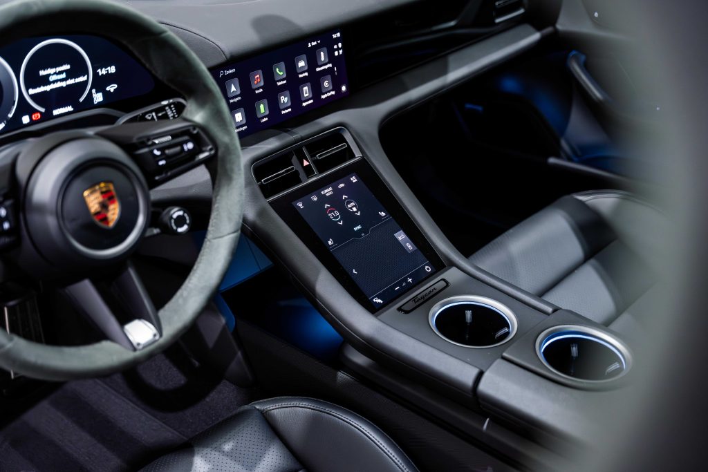 DSC03484-Enhanced-NR