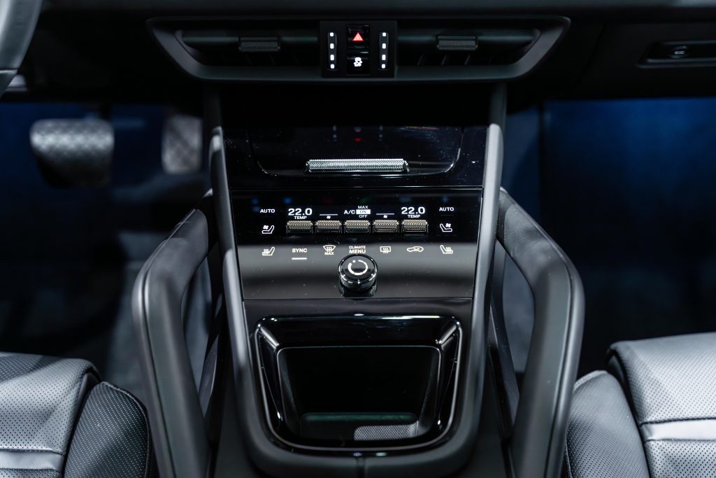 DSC08277-Enhanced-NR